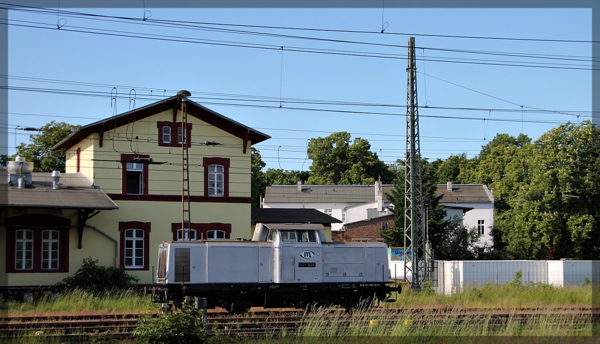 111 001 der ITL/Captrain am alten Güterbahnhof Neubrandenburg abgestellt am 05.06.2015