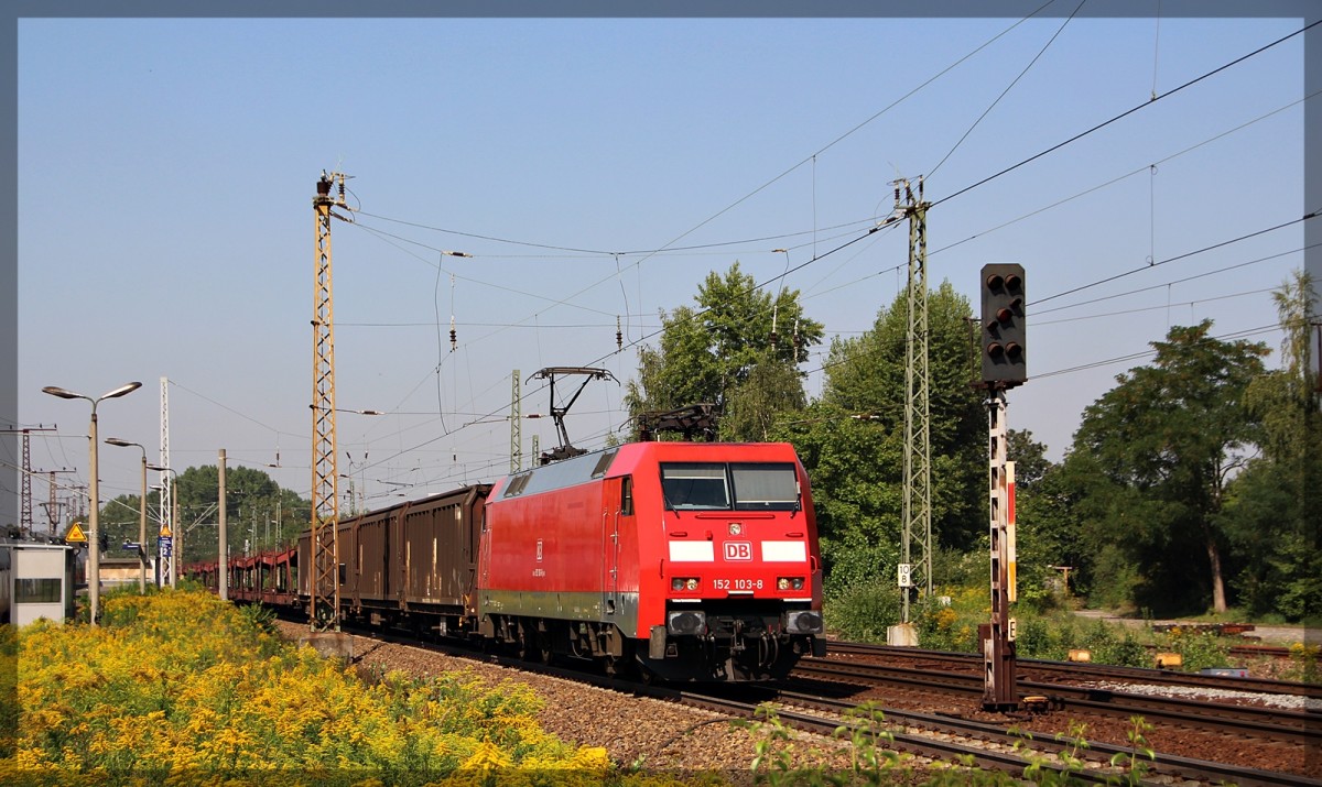 152 103 bei der Durchfahrt von Leipzig - Thekla am 21.08.2015 