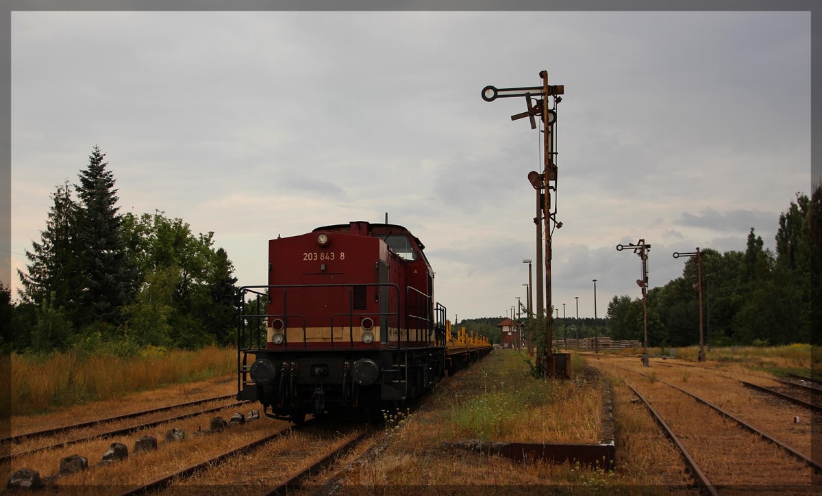 203 843 der ELL abgestellt mit ihrem Zug in Neustrelitz - Süd am 25.08.2015