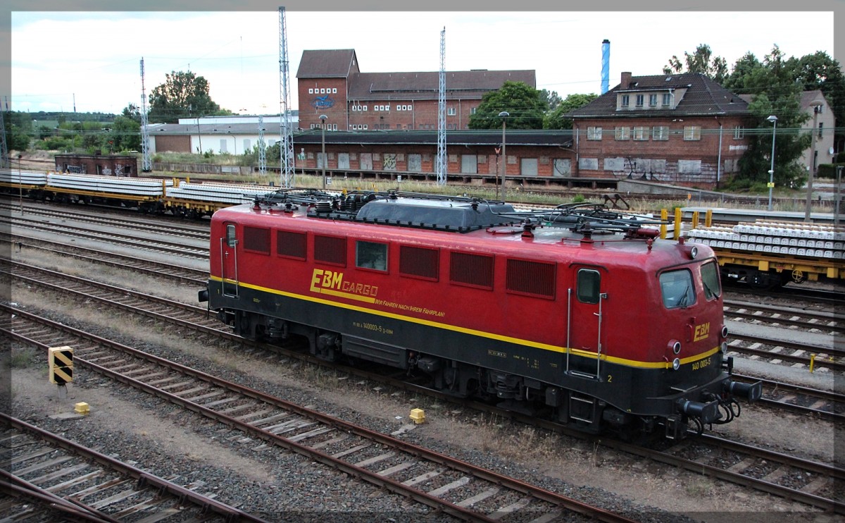 140 003 der EBM in Waren an der Müritz abgestellt am 25.07.2015