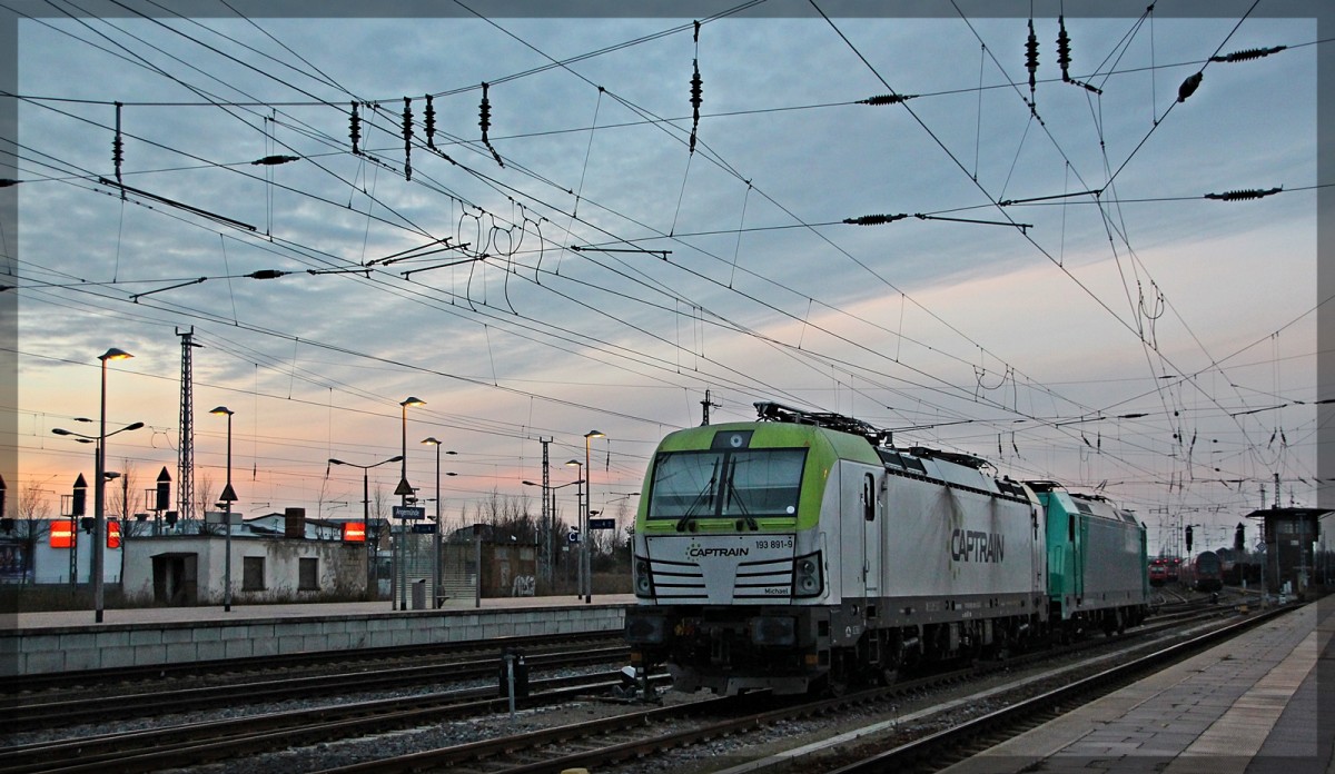193 891 und 185 633 der ITL/Captrain abgestellt in Angermünde am 25.12.2015