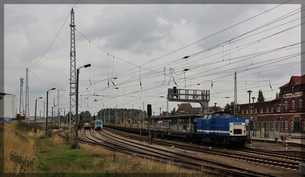 203 146 wartet in Waren an der Müritz auf Ausfahrt in Richtung Möllenhagen am 23.09.2015
