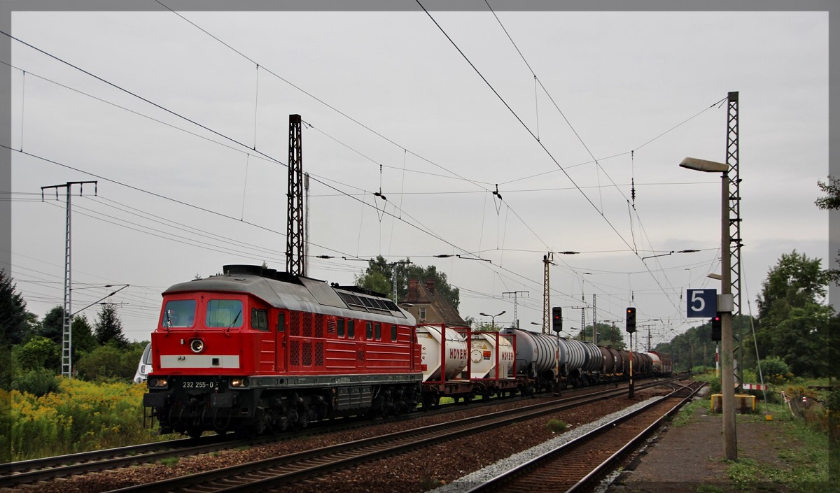 232 255 bei der Durchfahrt in Leipzig-Thekla am 19.08.2015