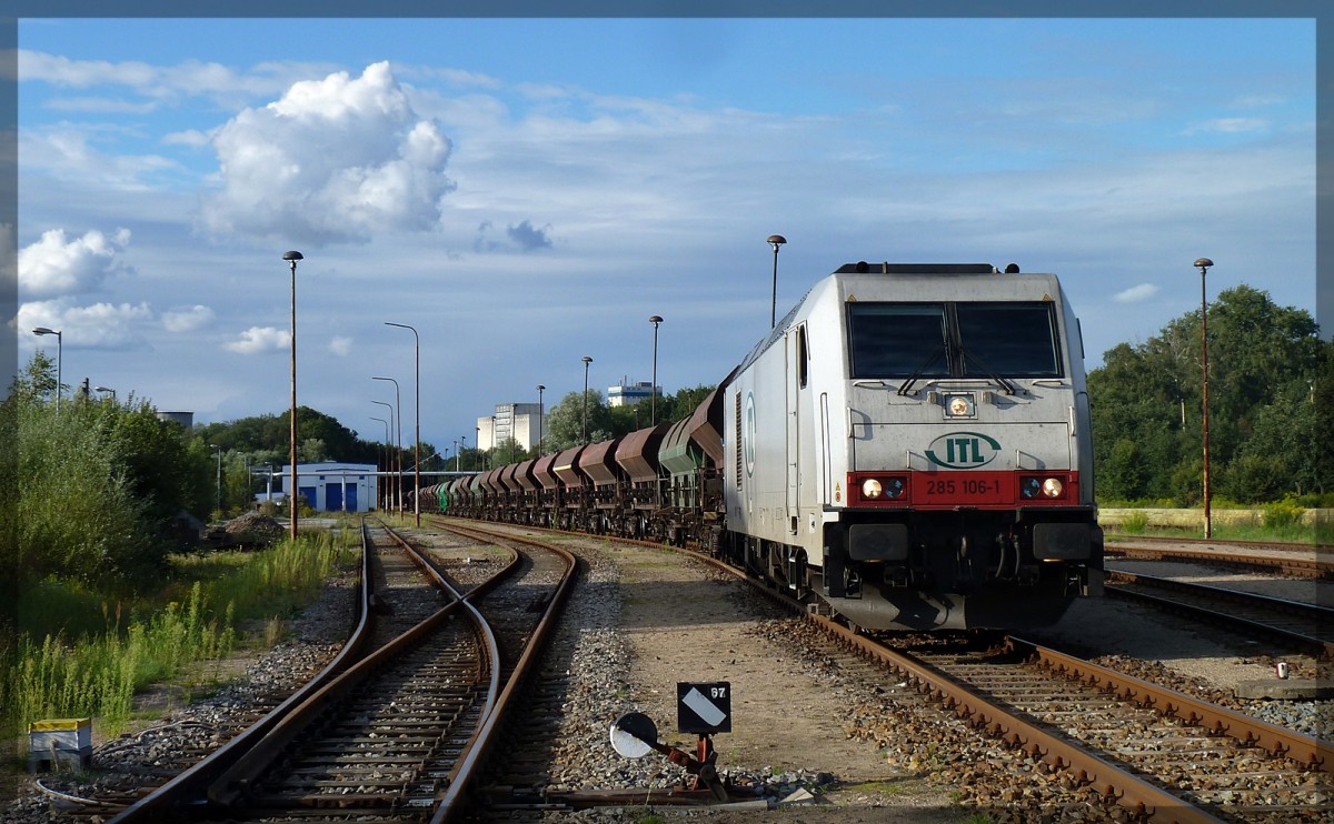 285 106 kurz vor der Abfahrt aus dem IAB Neubrandenburg am 16.08.2011