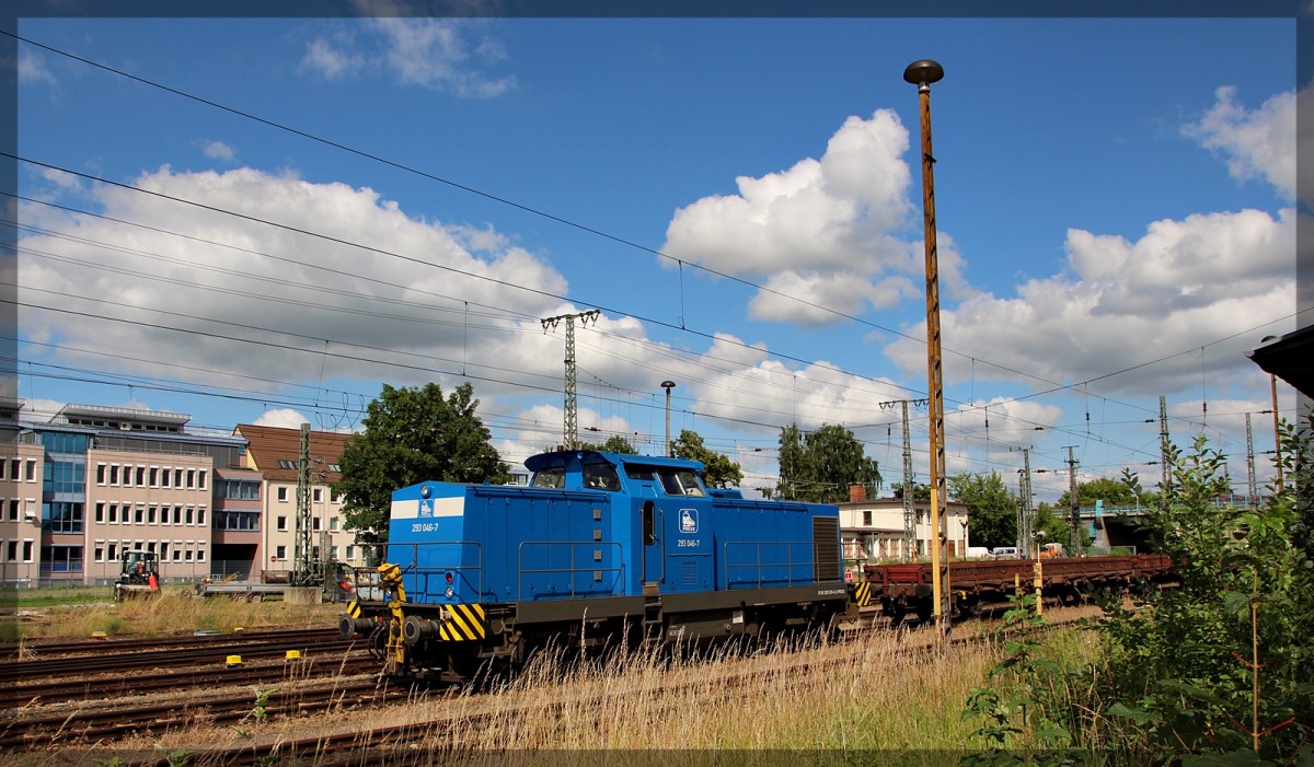 293 046 der PRESS abgestellt in Neubrandenburg am alten Güterbahnhof am 28.06.2015