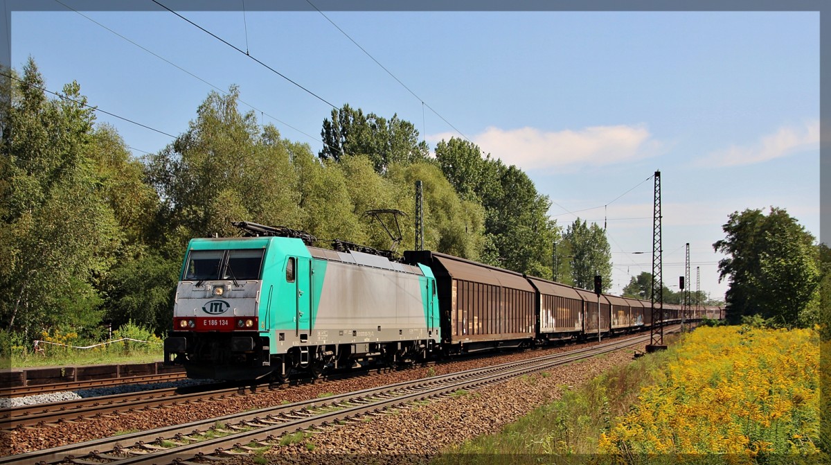ITL 186 134 bei der Durchfahrt von Leipzig - Thekla am 21.08.2015 