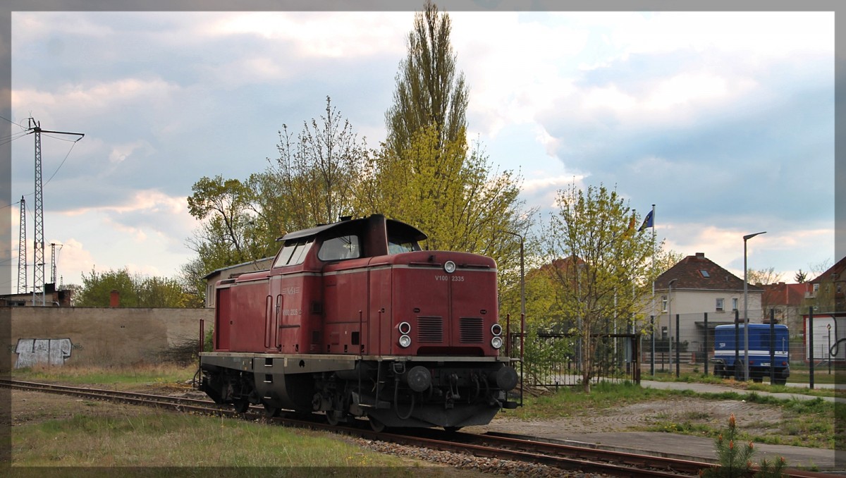 NeSA V100 2335 (213 335-3) abgestellt in Neustrelitz am 02.05.2015