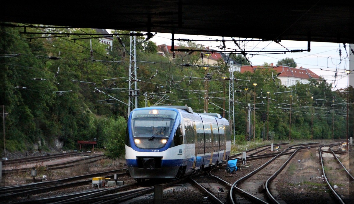 VT 0011 der NEB bei der Einfahrt in Bahnhof Berlin - Lichtenberg von Werneuchen kommend am 01.08.2015