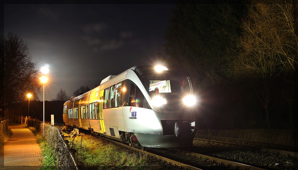 VT 0013 der NEB wartet in der Abstellung auf Weiterfahrt als RB12 von Templin-Stadt  nach Berlin-Ostkreuz am 25.12.2015
