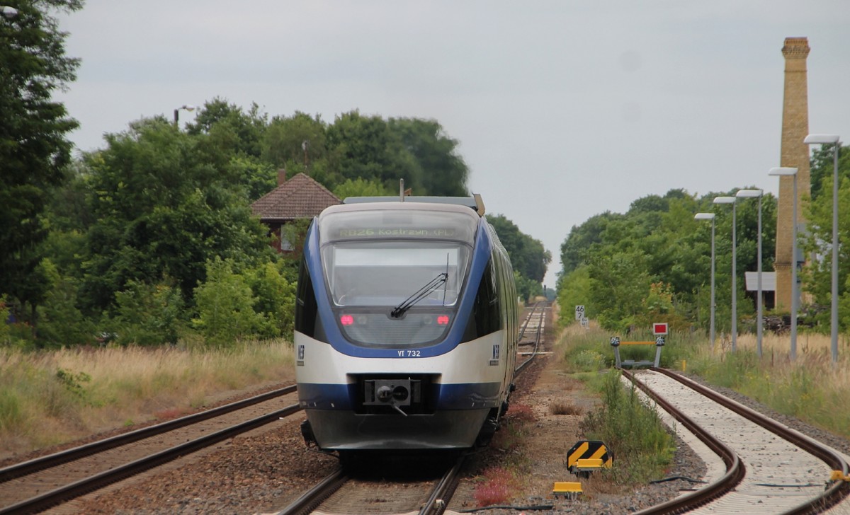 VT 732 bei der Ausfahrt aus dem Bahnhof Müncheberg in Richtung Küstrin am 19.6.2014.