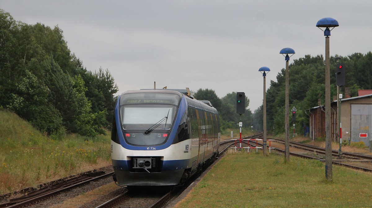 VT 734  der NEB bei der Ausfahrt aus dem Bahnhof Basdorf am 19.6.2014.