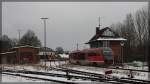 br-642desiro/404250/642-186-bei-ausfahrt-aus-dem 642 186 bei Ausfahrt aus dem Bahnhof Malchow (Meckl.) am 1.2.2015